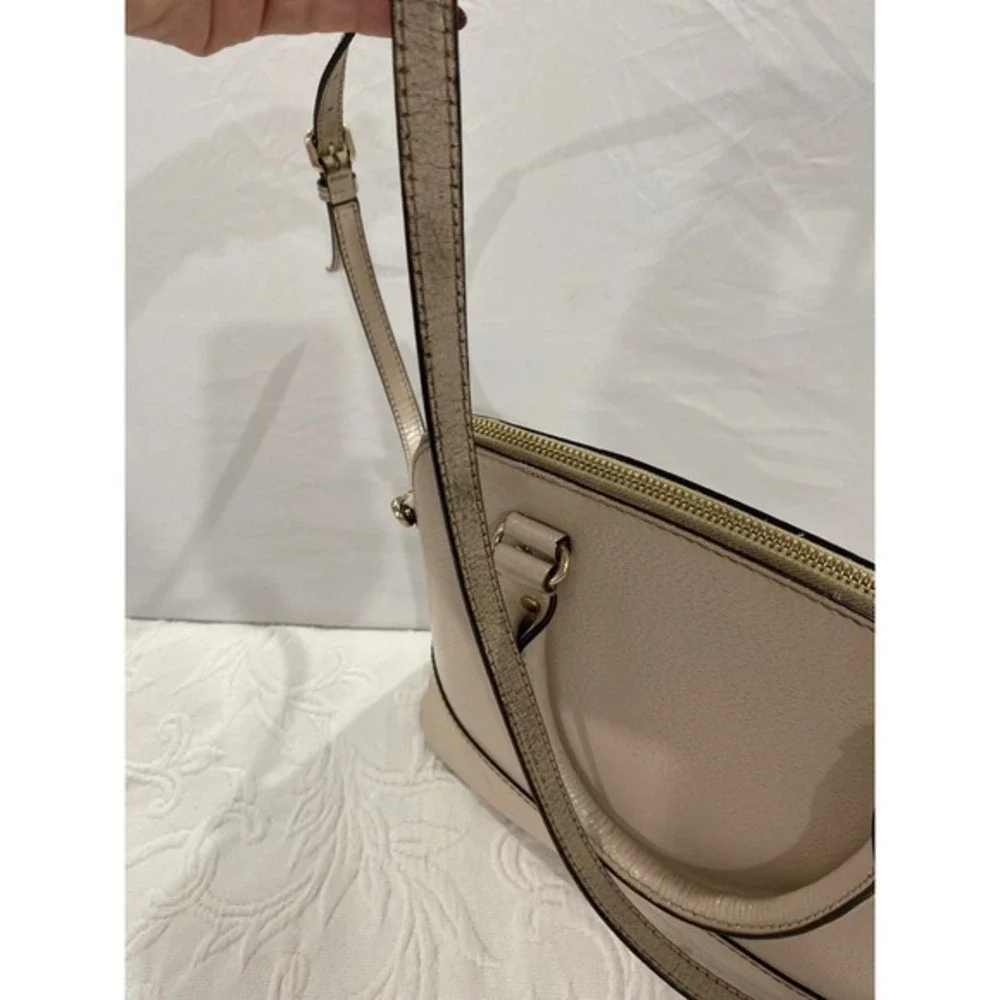 Kate Spade Designer Bag Cream Pebbled Leather Satchel Crossbody Cedar Street‎